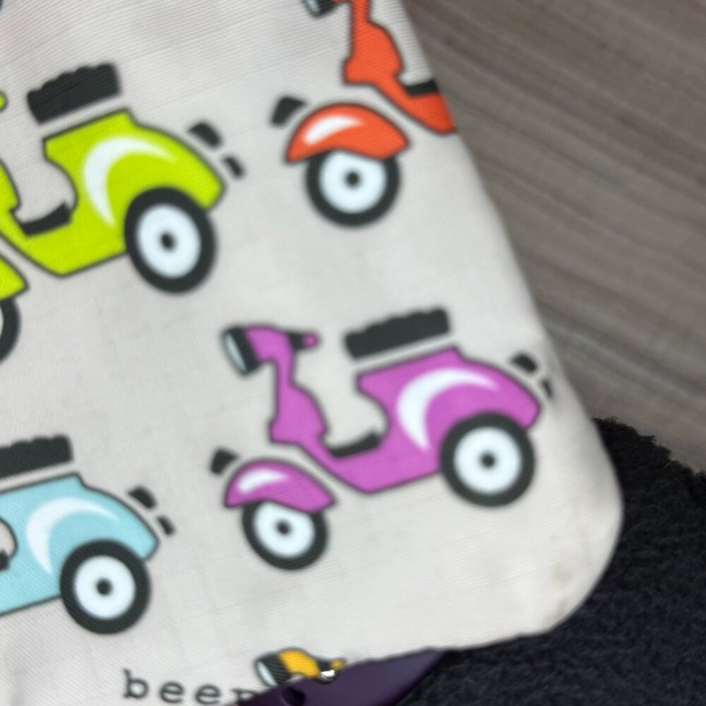 LeSportsac Crossbody Three-Zip Kayse - Scooter / Vespa - Picture 5 of 10